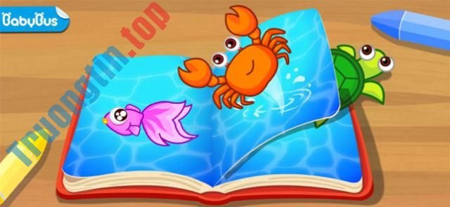 Bé khám phá các sinh vật biển trong game Happy Fishing của BabyBus