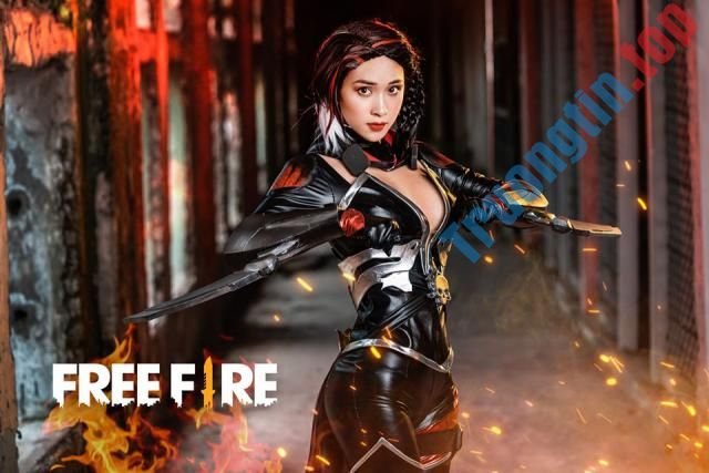Chị&nbsp;đại&nbsp;cool&nbsp;ngầu&nbsp;trong&nbsp;bộ&nbsp;cosplay&nbsp;nóng&nbsp;bỏng