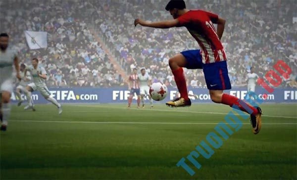 Hình ảnh cầu thủ ra sân trong FIFA Online 4.