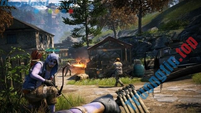 Vô&nbsp;số&nbsp;vũ&nbsp;khí&nbsp;khác&nbsp;nhau,&nbsp;có&nbsp;thể&nbsp;đánh&nbsp;cận&nbsp;chiến&nbsp;hoặc&nbsp;đánh&nbsp;tầm&nbsp;xa