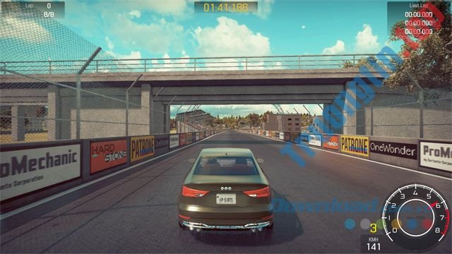 Chạy&nbsp;thử&nbsp;xe&nbsp;trên&nbsp;đường&nbsp;trường