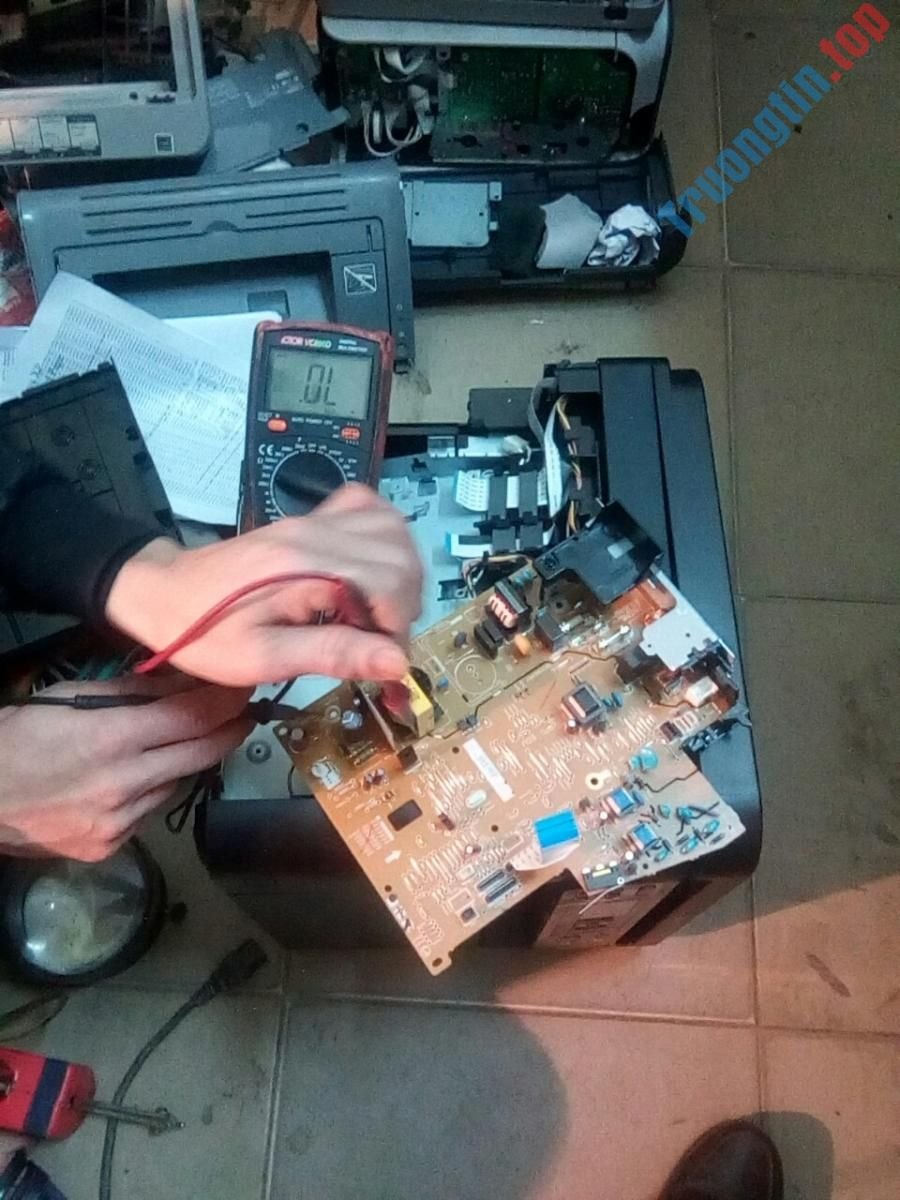 Trung Tâm Sửa Chữa Máy In Nháy Đèn Vàng Liên Tục Tại Nhà 3