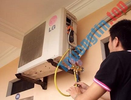 Dịch Vụ Sửa Máy Lạnh Thiếu Gas Hết Gas Quận 1