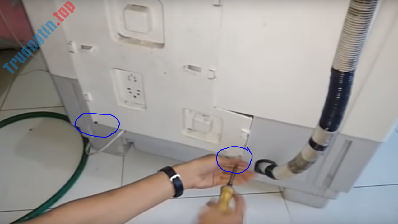 Dịch Vụ Sửa Máy Giặt Bị Rò Rỉ Chảy Nước Quận 10