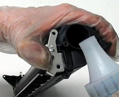 Đổ&nbsp;mực&nbsp;