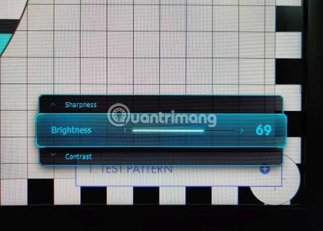 Điều&nbsp;chỉnh&nbsp;trong&nbsp;phần&nbsp;cài&nbsp;đặt&nbsp;của&nbsp;màn&nbsp;hình