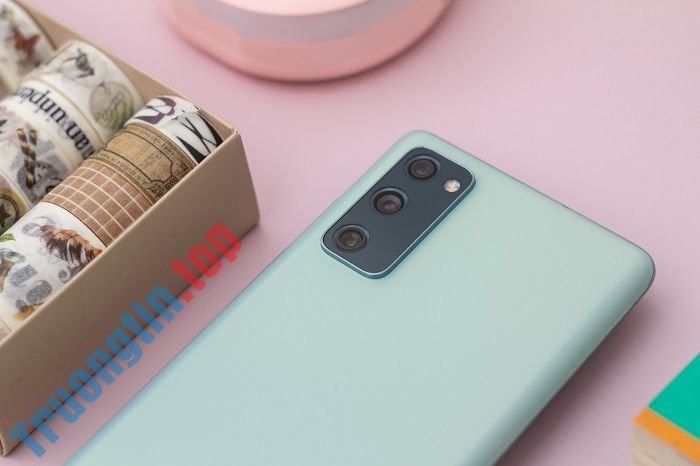Những lý do khiến Galaxy S20 FE trở thành đối thủ nặng ký nhất trong phân khúc