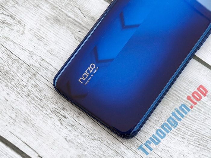 Mở hộp Realme Narzo 30 5G: Khá giống Realme 8 5G nhưng giá chỉ 5 triệu