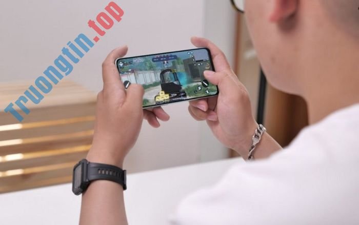 Đánh&nbsp;giá&nbsp;pin&nbsp;OPPO&nbsp;Reno6&nbsp;Z&nbsp;5G:&nbsp;Dùng&nbsp;gần&nbsp;11&nbsp;tiếng&nbsp;mới&nbsp;hết&nbsp;pin,&nbsp;sạc&nbsp;30&nbsp;phút&nbsp;có&nbsp;60%&nbsp;pin