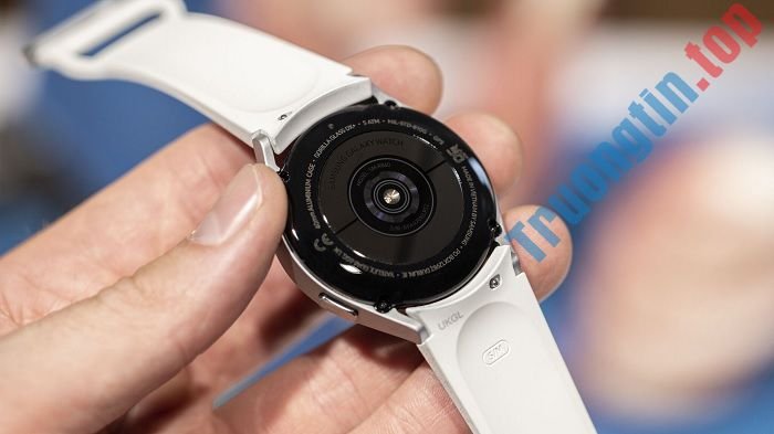 So&nbsp;sánh&nbsp;Galaxy&nbsp;Watch4&nbsp;và&nbsp;Galaxy&nbsp;Watch3:&nbsp;Nâng&nbsp;cấp&nbsp;có&nbsp;đáng&nbsp;không?