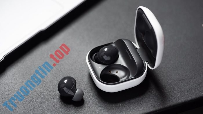 Trên&nbsp;tay&nbsp;Galaxy&nbsp;Buds2:&nbsp;Sang&nbsp;trọng,&nbsp;đẳng&nbsp;cấp,&nbsp;giá&nbsp;phải&nbsp;chăng