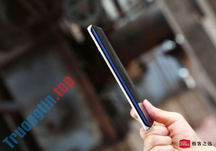 Trên tay Honor Magic 3 Pro: Sở hữu con chip Snapdragon 888 Plus và camera zoom 10x tương tự như Mate 4 Pro 6 Trên tay Honor Magic 3 Pro: Sở hữu con chip Snapdragon 888 Plus và camera zoom 10x tương tự như Mate 4 Pro