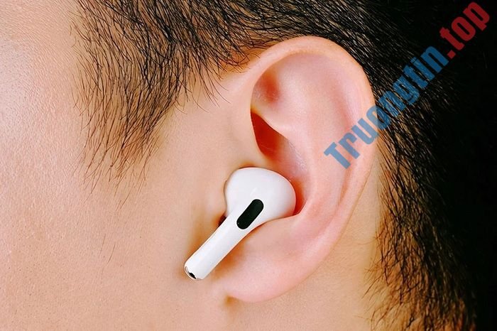 So&nbsp;sánh&nbsp;AirPods&nbsp;Pro&nbsp;và&nbsp;Beats&nbsp;Studio&nbsp;Buds:&nbsp;Gà&nbsp;cùng&nbsp;một&nbsp;mẹ&nbsp;có&nbsp;gì&nbsp;khác&nbsp;nhau?