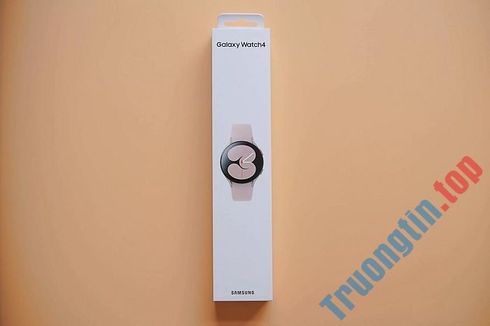 Mở&nbsp;hộp&nbsp;Galaxy&nbsp;Watch4&nbsp;–&nbsp;Smartwatch&nbsp;hỗ&nbsp;trợ&nbsp;chăm&nbsp;sóc&nbsp;sức&nbsp;khỏe&nbsp;tốt&nbsp;hơn,&nbsp;thiết&nbsp;kế&nbsp;nhỏ&nbsp;gọn&nbsp;và&nbsp;thời&nbsp;trang