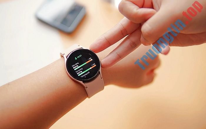 Mở&nbsp;hộp&nbsp;Galaxy&nbsp;Watch4&nbsp;–&nbsp;Smartwatch&nbsp;hỗ&nbsp;trợ&nbsp;chăm&nbsp;sóc&nbsp;sức&nbsp;khỏe&nbsp;tốt&nbsp;hơn,&nbsp;thiết&nbsp;kế&nbsp;nhỏ&nbsp;gọn&nbsp;và&nbsp;thời&nbsp;trang