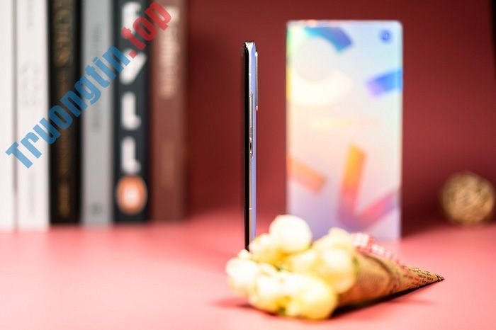 Cận&nbsp;cảnh&nbsp;Xiaomi&nbsp;CIVI&nbsp;–&nbsp;Smartphone&nbsp;hơn&nbsp;9&nbsp;triệu&nbsp;có&nbsp;camera&nbsp;selfie&nbsp;chụp&nbsp;ảnh&nbsp;cực&nbsp;đỉnh