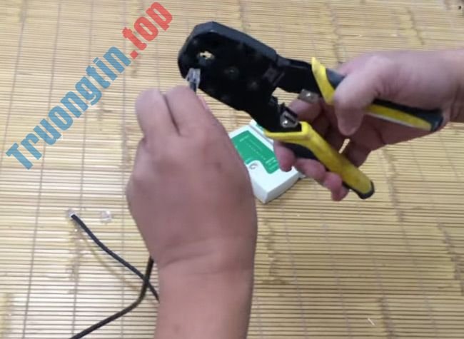 Cách&nbsp;bấm&nbsp;dây&nbsp;mạng&nbsp;4&nbsp;sợi,&nbsp;bấm&nbsp;dây&nbsp;mạng&nbsp;bằng&nbsp;dây&nbsp;điện&nbsp;thoại