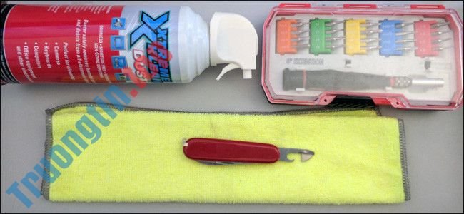 Làm&nbsp;thế&nbsp;nào&nbsp;để&nbsp;“cứu”&nbsp;laptop&nbsp;khi&nbsp;bị&nbsp;nước&nbsp;vào?