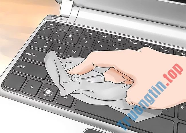 Hướng dẫn tự vệ sinh bàn phím, làm sạch bàn phím laptop 6 Hướng dẫn tự vệ sinh bàn phím, làm sạch bàn phím laptop