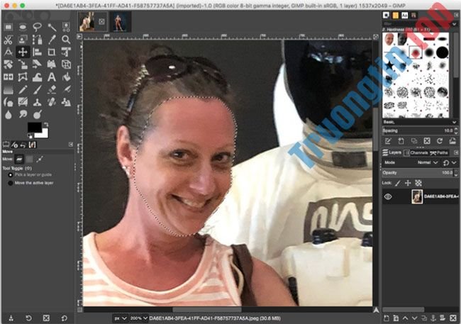 Cách ghép mặt người này vào thân người khác bằng GIMP 2 Cách ghép mặt người này vào thân người khác bằng GIMP