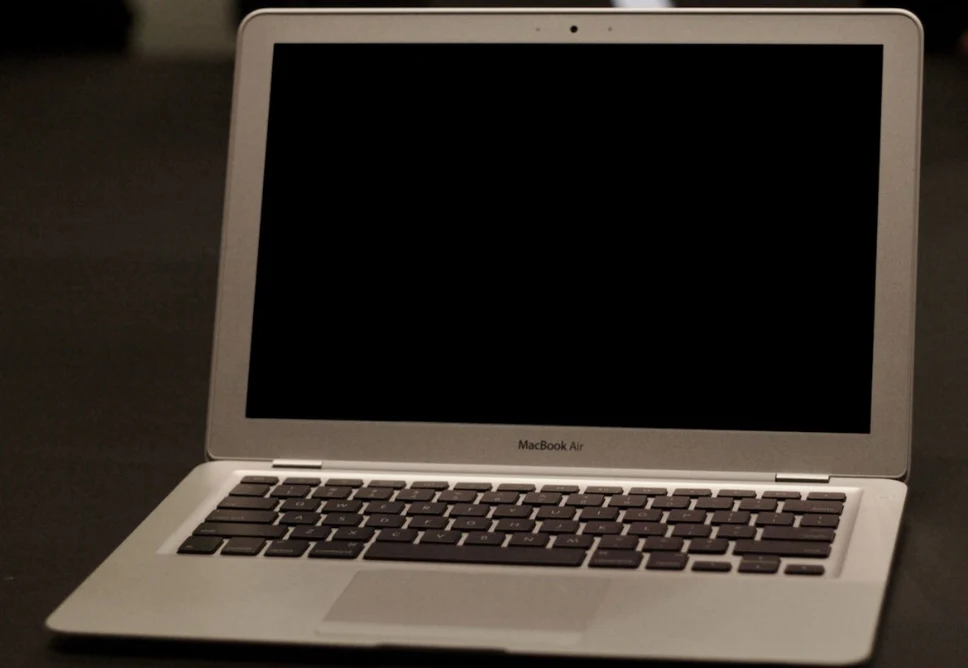 Sửa Laptop Sập Nguồn Đột Ngột Phường An Phú Đông - Quận 12 Cũ