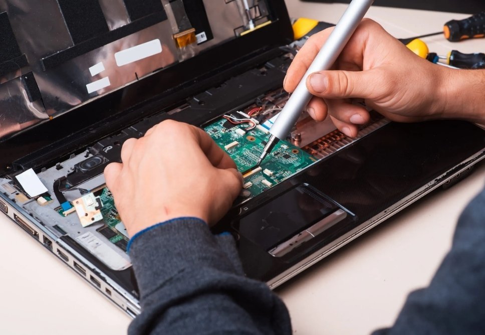 Địa Chỉ Sửa Máy Tính Bị Treo Quận Tân Phú Lấy Ngay