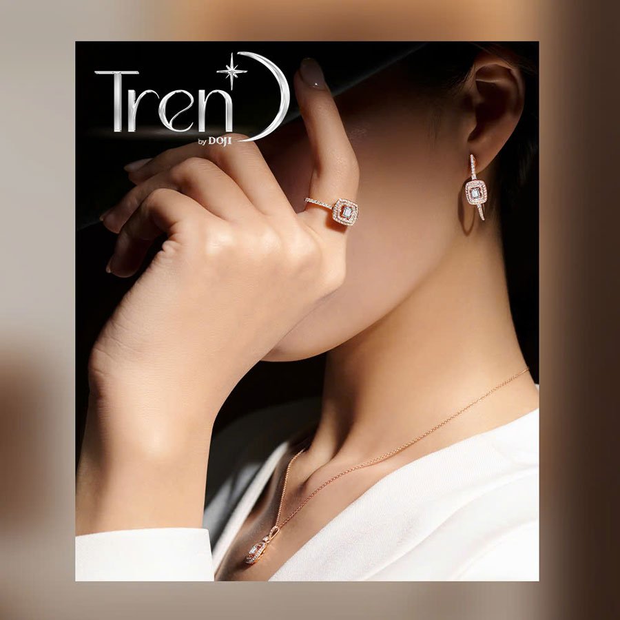 Một chiếc nhẫn kiểu độc đáo sẽ là điểm nhấn tinh tế cho set đồ hẹn hò ở quán cà phê.