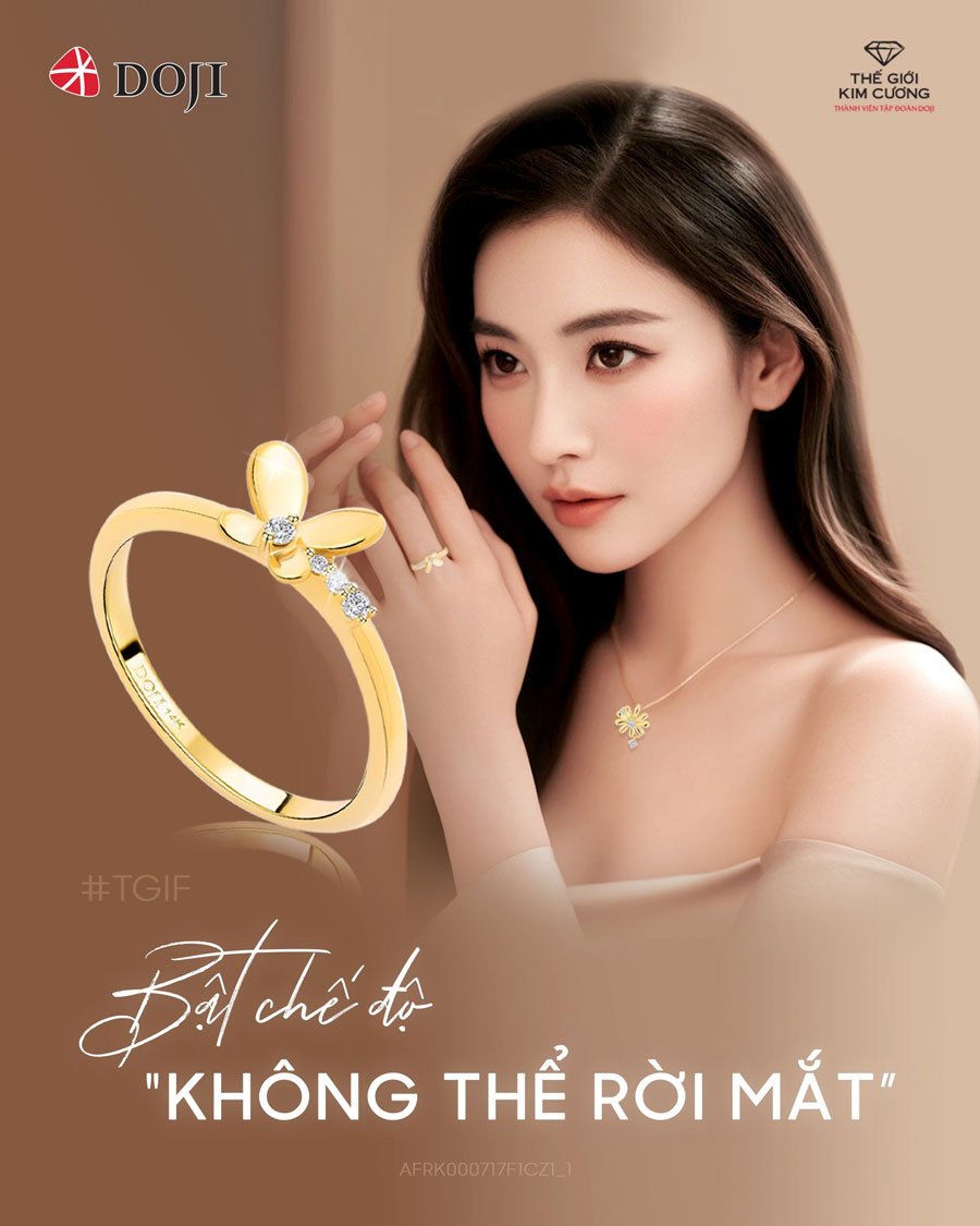 Vẻ đẹp tinh tế của trang sức vàng 18k hay vàng trắng thường phù hợp hơn cho buổi hẹn hò đầu tiên.