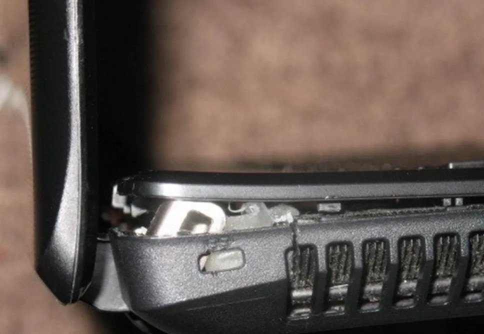 Thay Bản Lề Laptop Quận Phú Nhuận Gần Đây