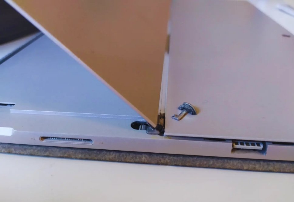 Địa Chỉ Thay Bản Lề Surface Quận Tân Bình Chính Hãng