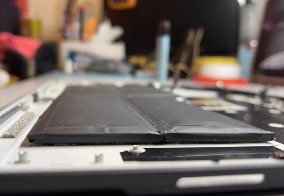 Địa Chỉ Thay Pin Surface Quận Phú Nhuận Lấy Ngay